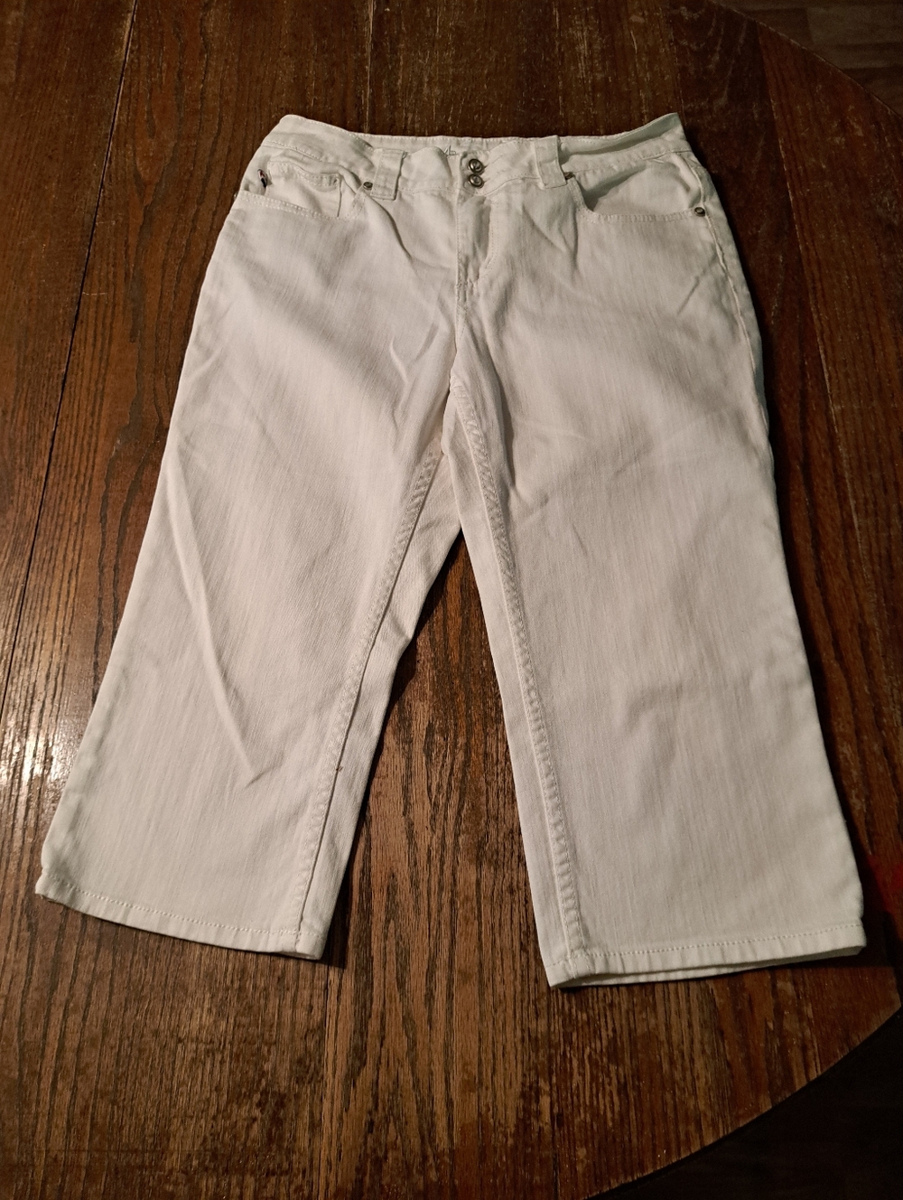 Size 12 AB Jeans White Double Button Cropped Pants Capris w Pockets